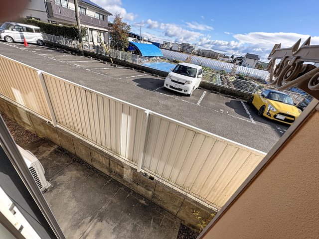 バルコニー　掲載写真は空室の別部屋を掲載しております。実際のお部屋と仕様