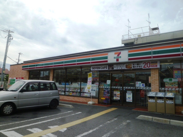 コンビニ　セブンイレブン（コンビニ）まで460m