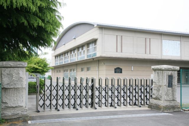 中学校　厚木中学校（中学校）まで1280m