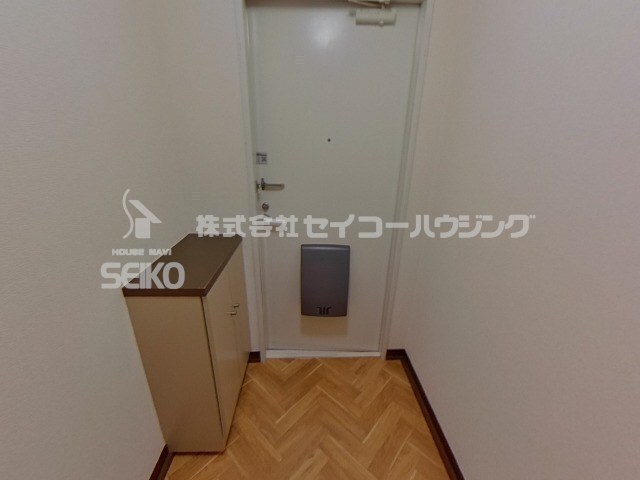 メゾンアンビションの玄関写真