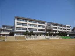 中学校　神戸市立垂水東中学校（中学校）まで2069m