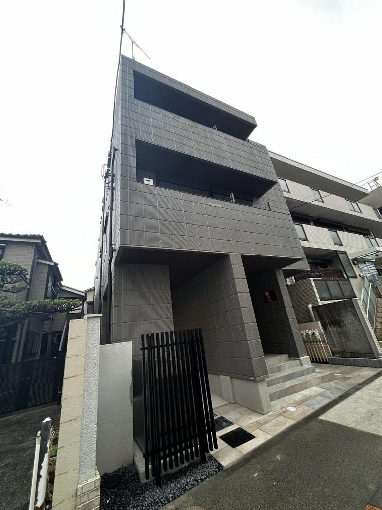 建物外観　バルコニー