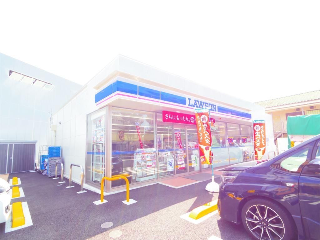 コンビニ　ローソン 東大和新堀三丁目店（コンビニ）まで297m