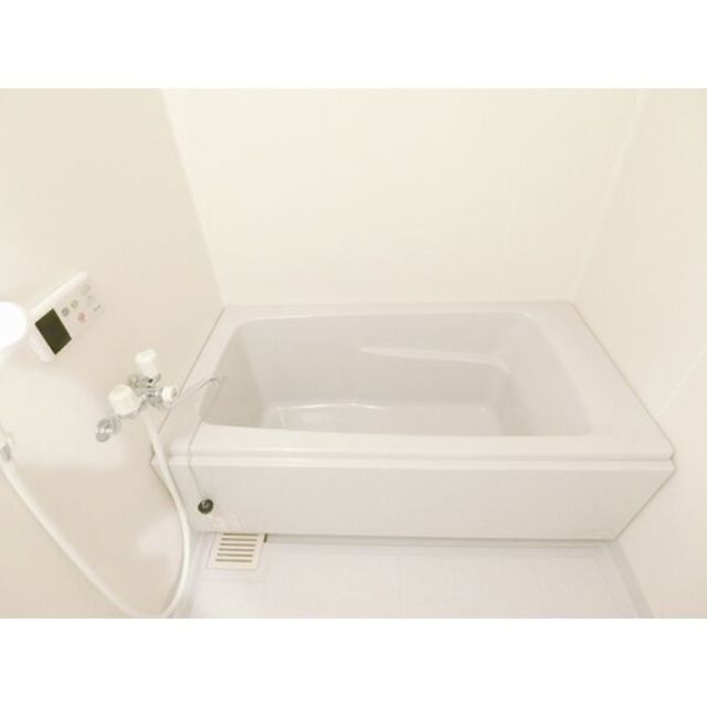 バス・シャワールーム　【浴室】別部屋の写真です。現況優先となります。