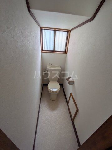 京成松戸線 鎌ケ谷大仏駅 徒歩6分 2階建 築44年のトイレ写真
