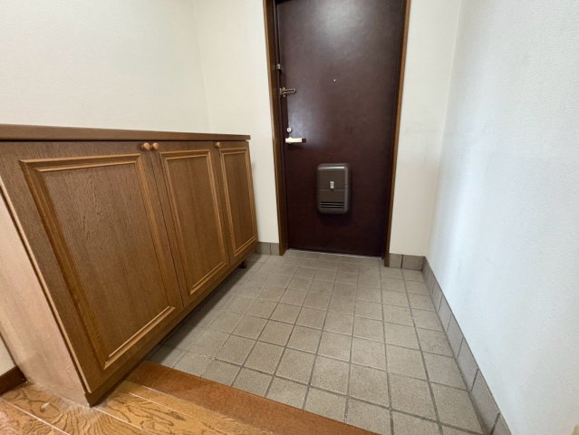 玄関　ビハーラ白壁