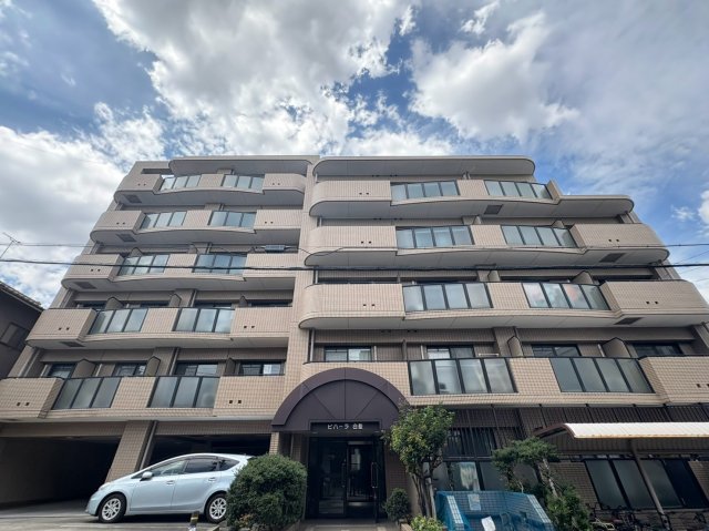 建物外観　ビハーラ白壁