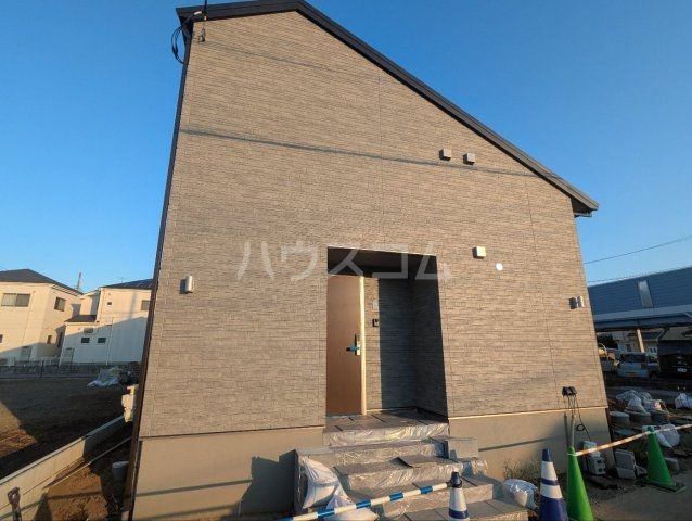 見沼区大字中川新築の外観写真
