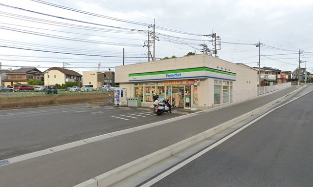 コンビニ　ファミリーマート取手寺田店（コンビニ）まで667m