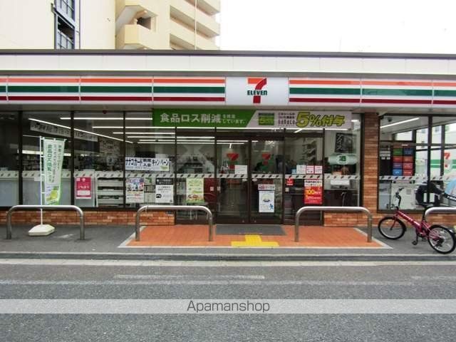 コンビニ　セブンイレブン（コンビニ）まで67m