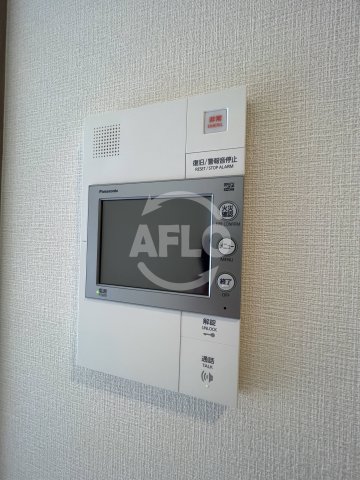 セキュリティ　スプランディッド江坂駅前モニター付きインターホン