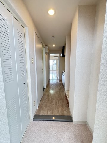 玄関　別のお部屋のお写真です。