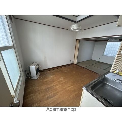 2.パールマンションの居間写真