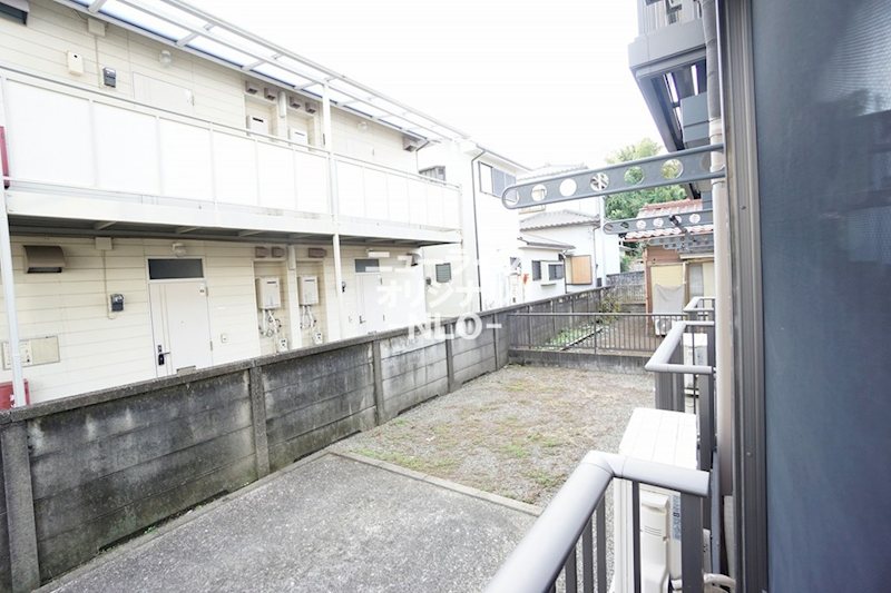 バルコニー　洗濯物の外干しが可能です♪