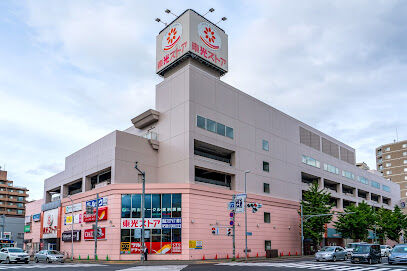 スーパー　東光ストア円山店（スーパー）まで695m