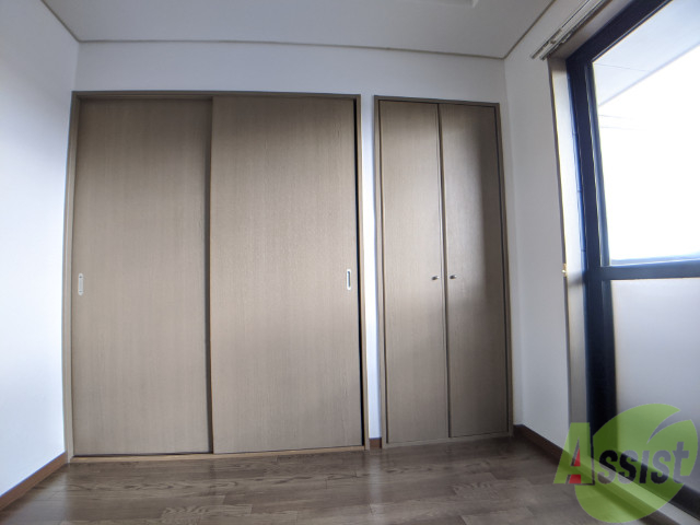 収納　クローゼットです。荷物やお洋服はこちらへ。