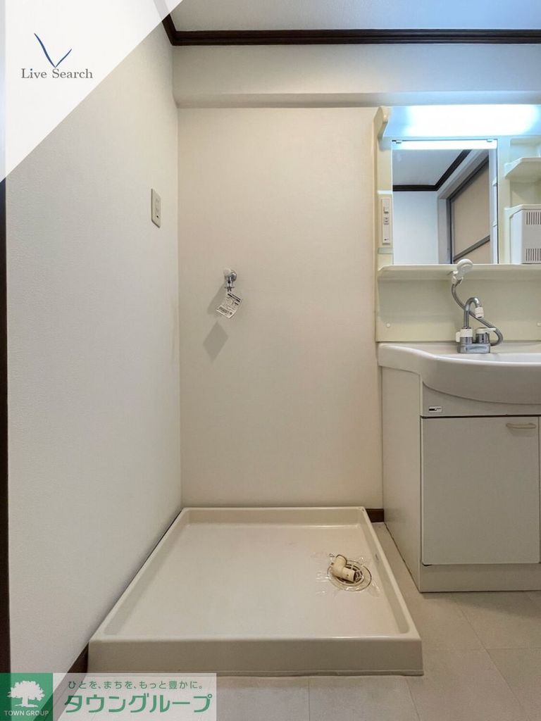 洗面設備　同物件別部屋のお写真です。現況優先です。