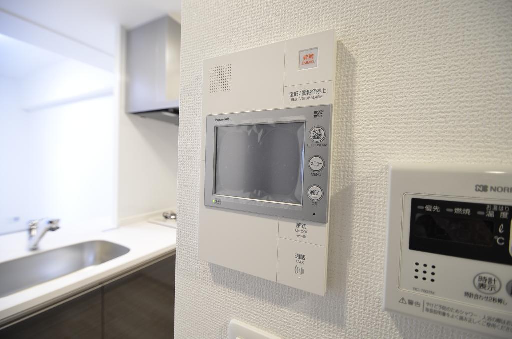 セキュリティ　カメラ付インターホン