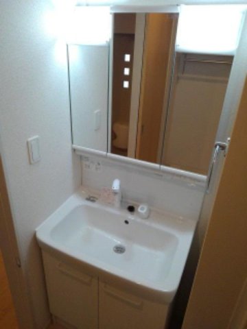 クール四季 冬の内装写真