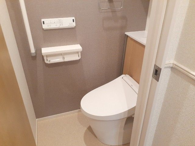 トイレ　シャワートイレ
