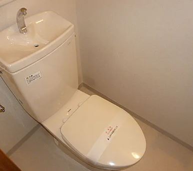 トイレ　トイレもきれいです