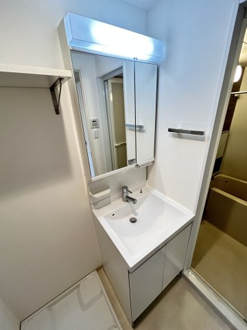 洗面設備　洗面所です