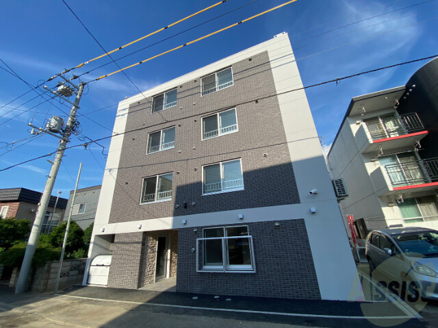 建物外観　札幌市豊平区平岸４条「ラフィーネ南平岸４」