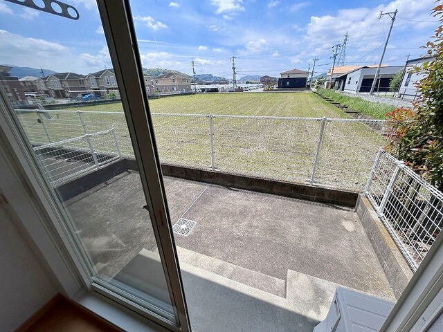 庭　お庭で自由な時間を過ごせます