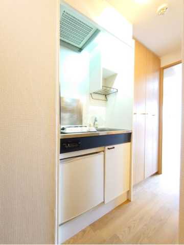 キッチン　別部屋の参考写真になります。