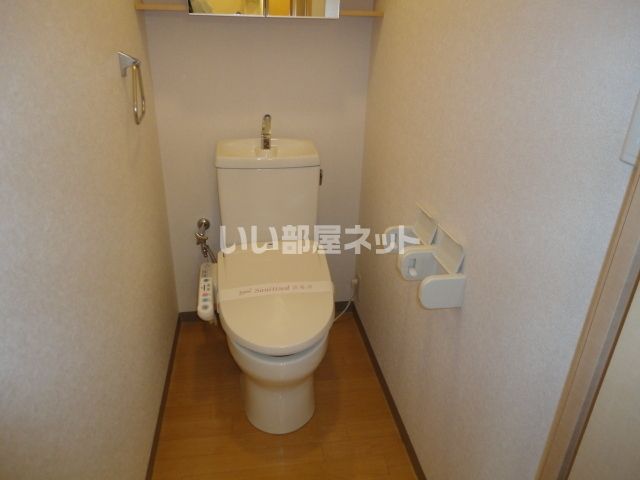ＪＲ宇都宮線 雀宮駅 徒歩45分 2階建 築21年のトイレ写真