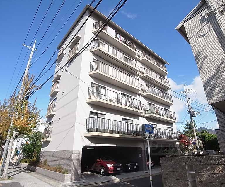 地下鉄烏丸線 北山駅 徒歩8分 築55年