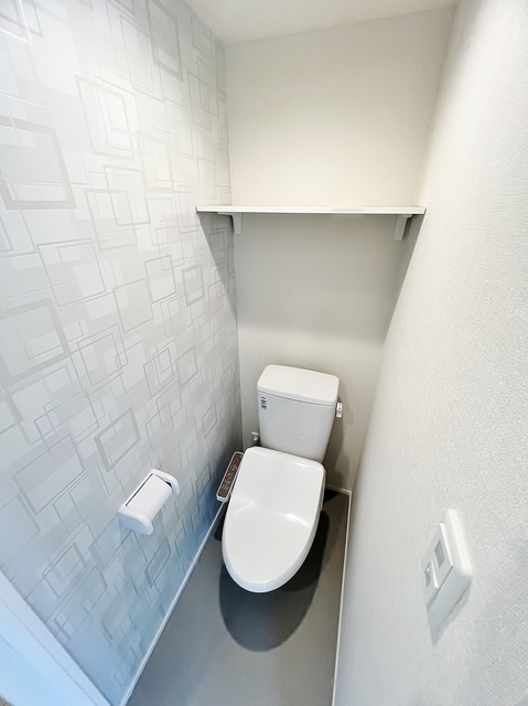 ＪＲおおさか東線 ＪＲ淡路駅 徒歩4分 3階建 築2年のトイレ写真