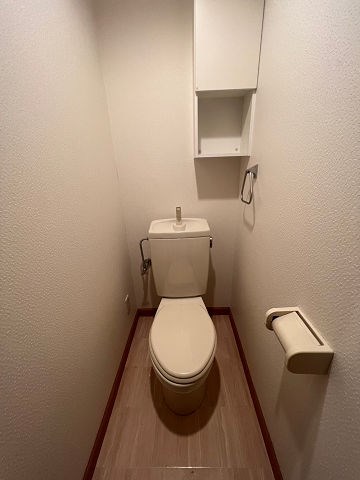 コウノトリのトイレ写真