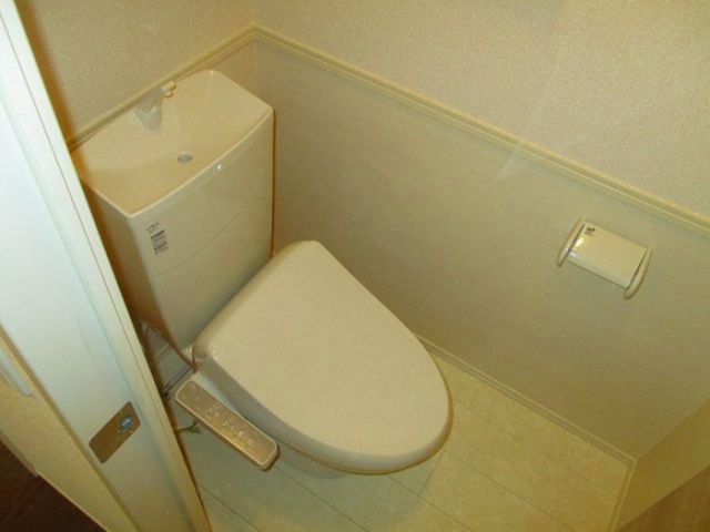 パストラルコート Cのトイレ写真