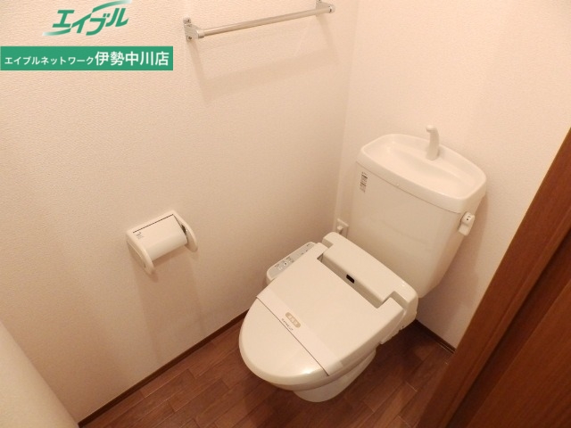 トイレ　同型タイプ参考写真