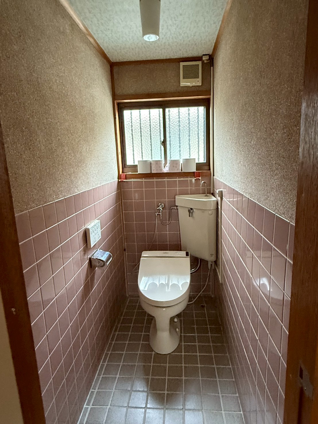 S-J184たんぽぽ借家 松阪市小阿坂町のトイレ写真