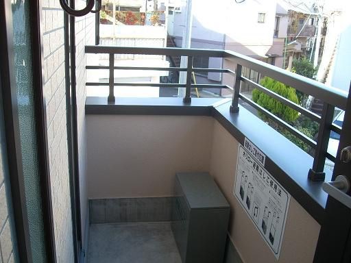 ＪＲ常磐線 北千住駅 徒歩17分 3階建 築18年の内装写真