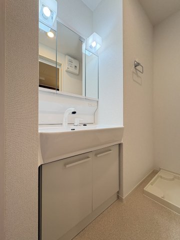 ＪＲ両毛線 駒形駅 徒歩74分 2階建 築1年の内装写真