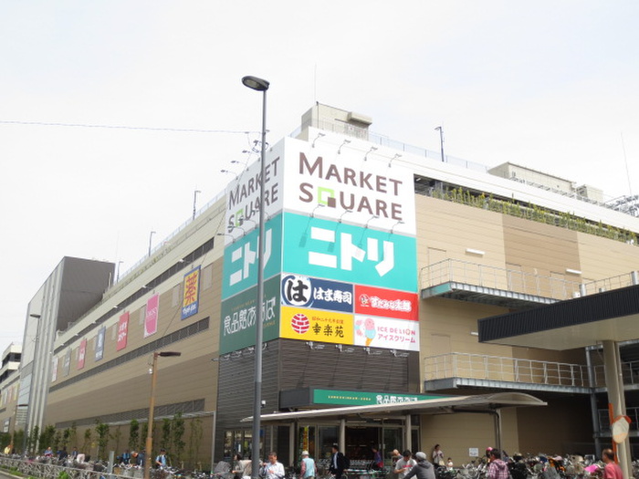 ショッピングセンター　マーケットスクエア川崎イースト（ショッピングセンター）まで953m