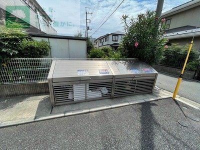 エントランス　ゴミ集積所