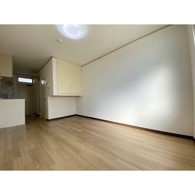 エステート平瀬Iの居間写真