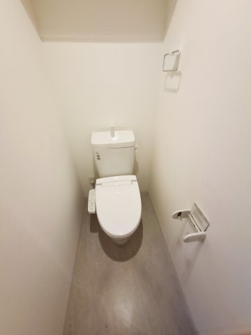 レゾナンス西宮北口のトイレ写真