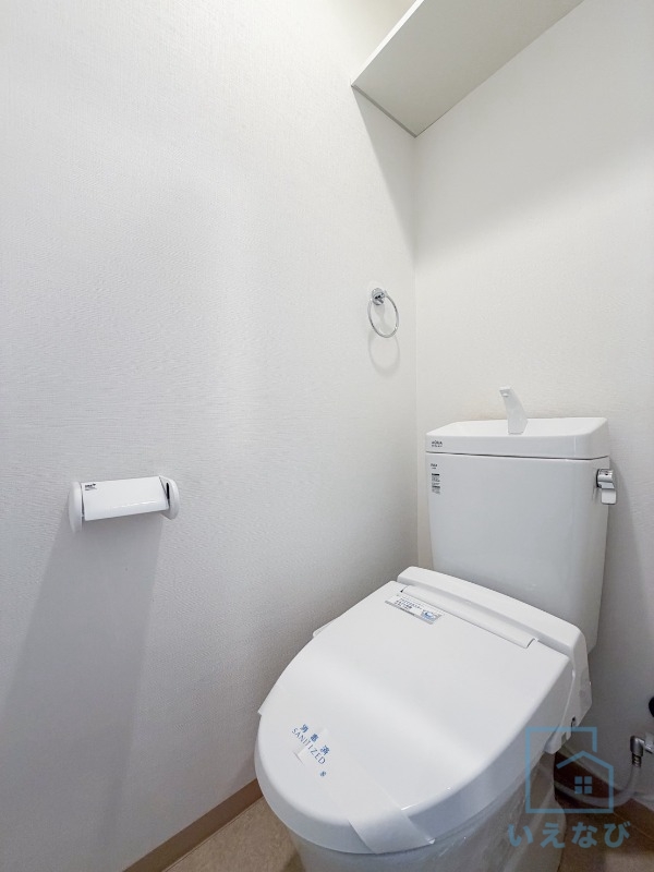 ＪＲおおさか東線 衣摺加美北駅 徒歩3分 5階建 築7年のトイレ写真