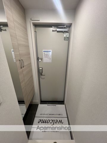 福山市 2階建 築2年の玄関写真