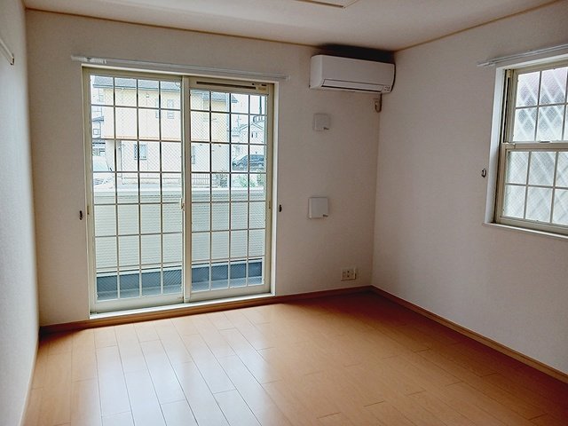 居室・リビング　使いやすい居間です