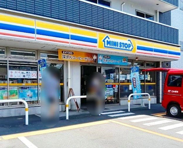 コンビニ　ミニストップ東越谷3丁目店（コンビニ）まで350m