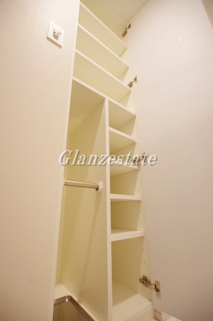 SHOKEN Residence川崎<登戸WEST>の玄関写真