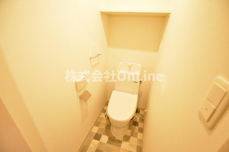 近鉄大阪線 長瀬駅 徒歩9分 3階建 築4年のトイレ写真