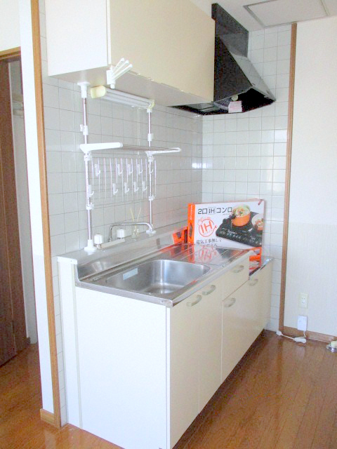 キッチン　人気で使用しやすい独立型キッチン採用です♪