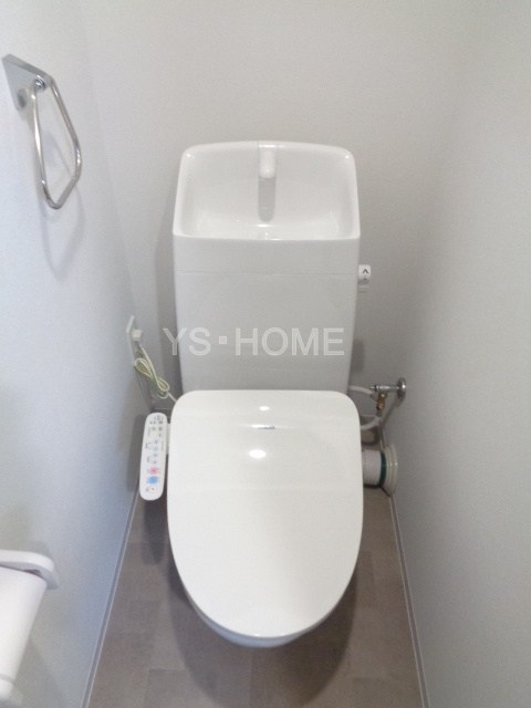 ＪＲ中央線 荻窪駅 徒歩12分 5階建 築1年のトイレ写真